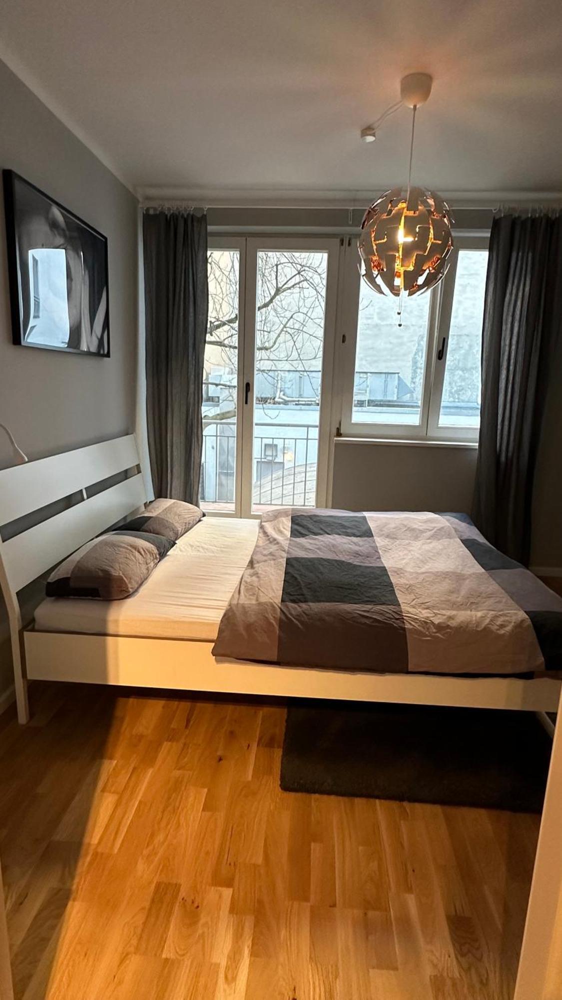Traumhafte Wohnung Mitten In Charlottenburg Berlim Exterior foto