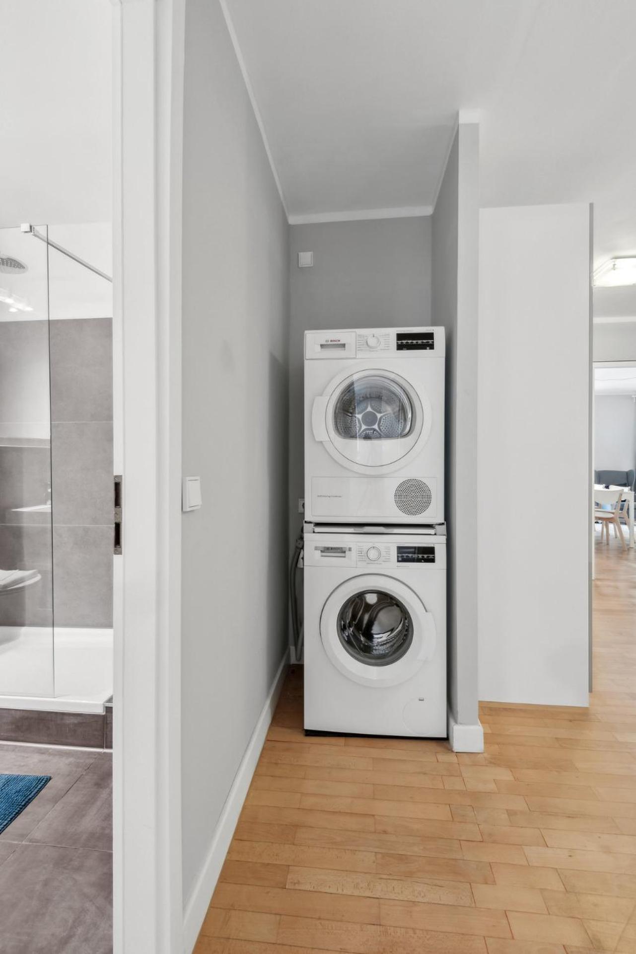 Traumhafte Wohnung Mitten In Charlottenburg Berlim Exterior foto